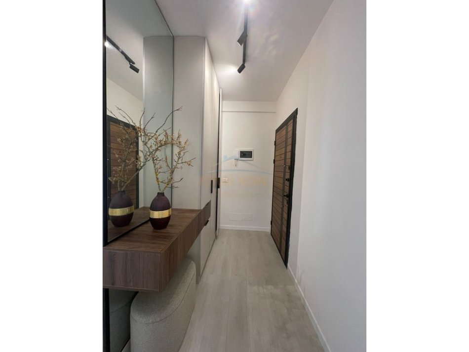 Tirane, jap me qera apartament 1+1 Kati 5, 87 m² 800 € (KODRA E DIELLIT 1)