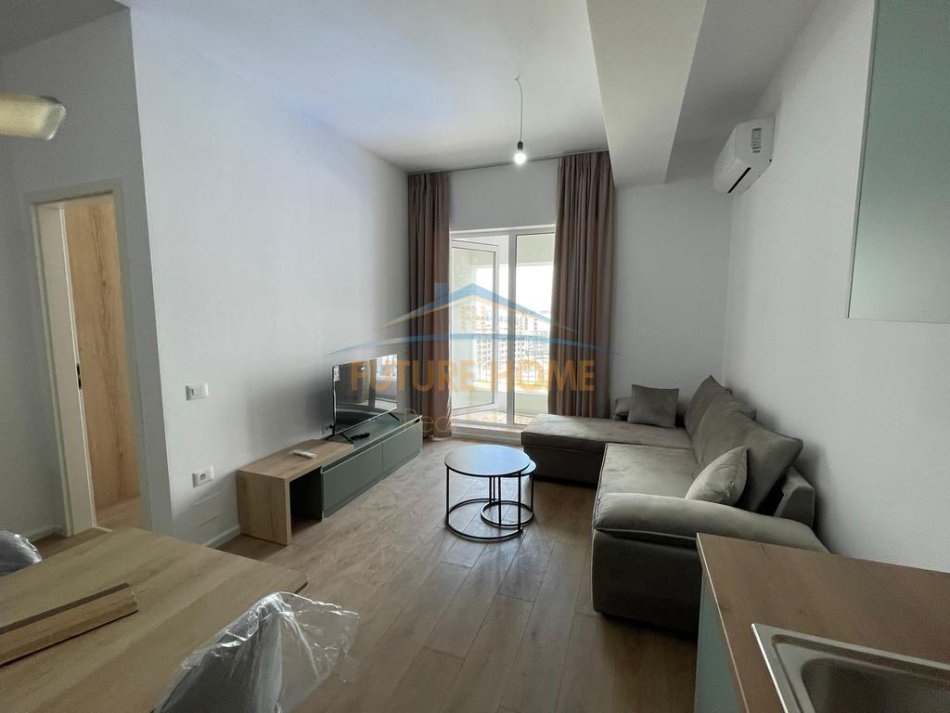 Tirane, jap me qera apartament 1+1 Kati 5, 55 m² 400 € (ALIDEMI)