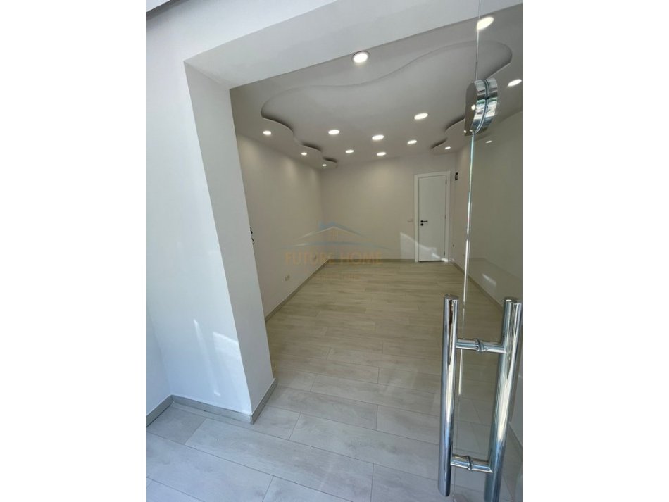 Tirane, jap me qera ambjent biznesi Kati 1, 53 m² 500 € (RRUGA MYSLYM SHYRI)