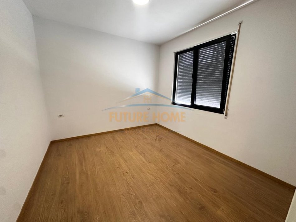 Tirane, jap me qera apartament 3+1 Kati 1, 110 m² 700 € (DON BOSKO)