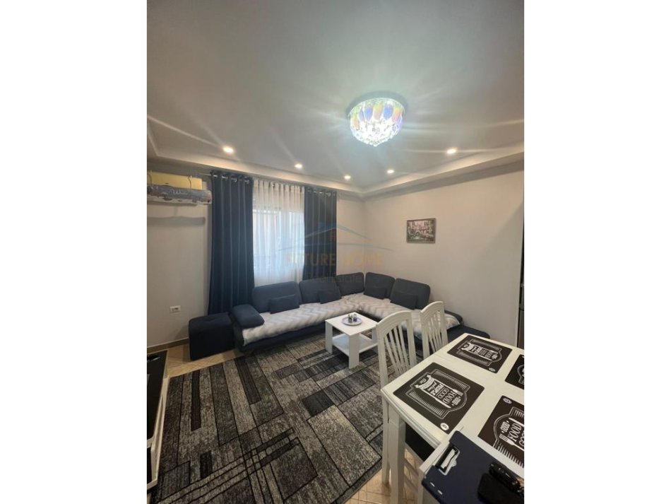 Tirane, jap me qera apartament 1+1 Kati 5, 63 m² 530 € (5 MAJI)