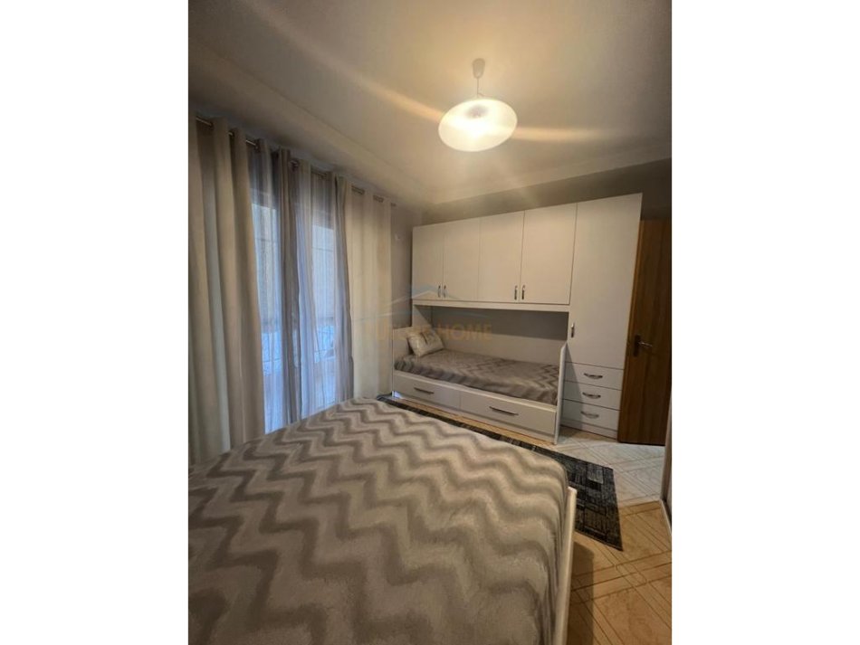 Tirane, jap me qera apartament 1+1 Kati 5, 63 m² 530 € (5 MAJI)
