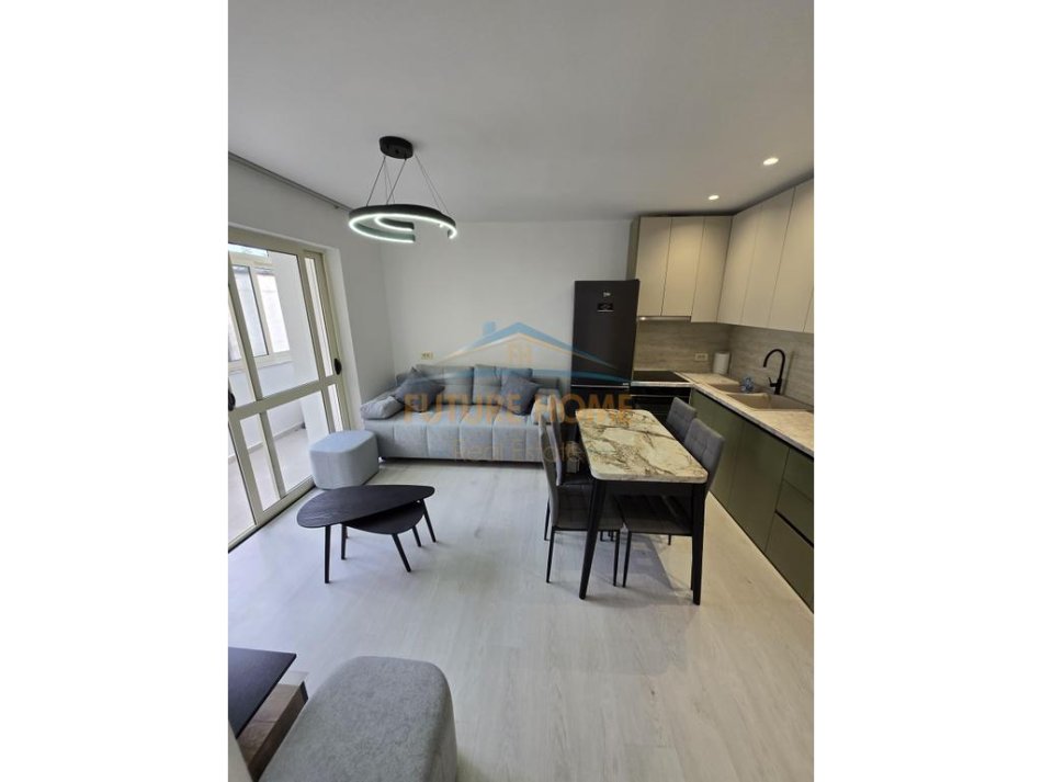 Tirane, jap me qera apartament 1+1 Kati 5, 45 m² 600 € (MYSLYM SHYRI)