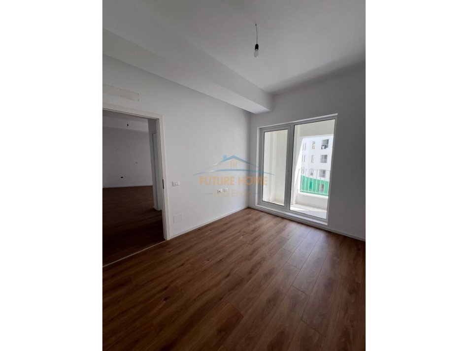 Tirane, shes apartament 1+1 Kati 5, 60 m² 100.000 € (ALIDEMI)