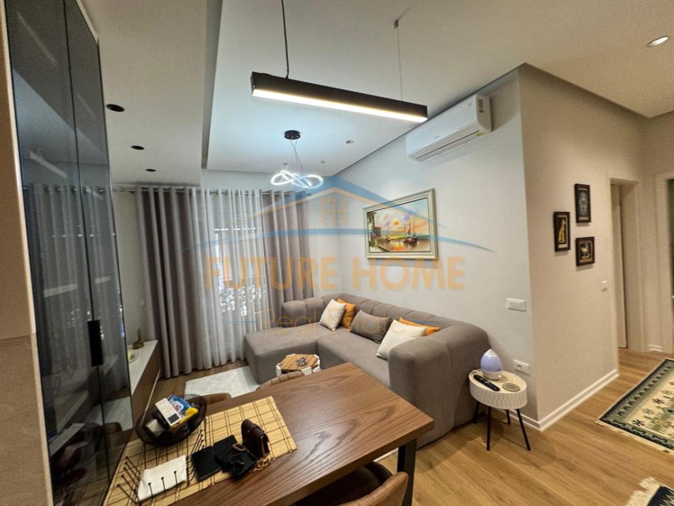 Tirane, shitet apartament 2+1+Ballkon Kati 5, 86 m² 160.000 € (Kompleksi Kaimi, Ali Dem)