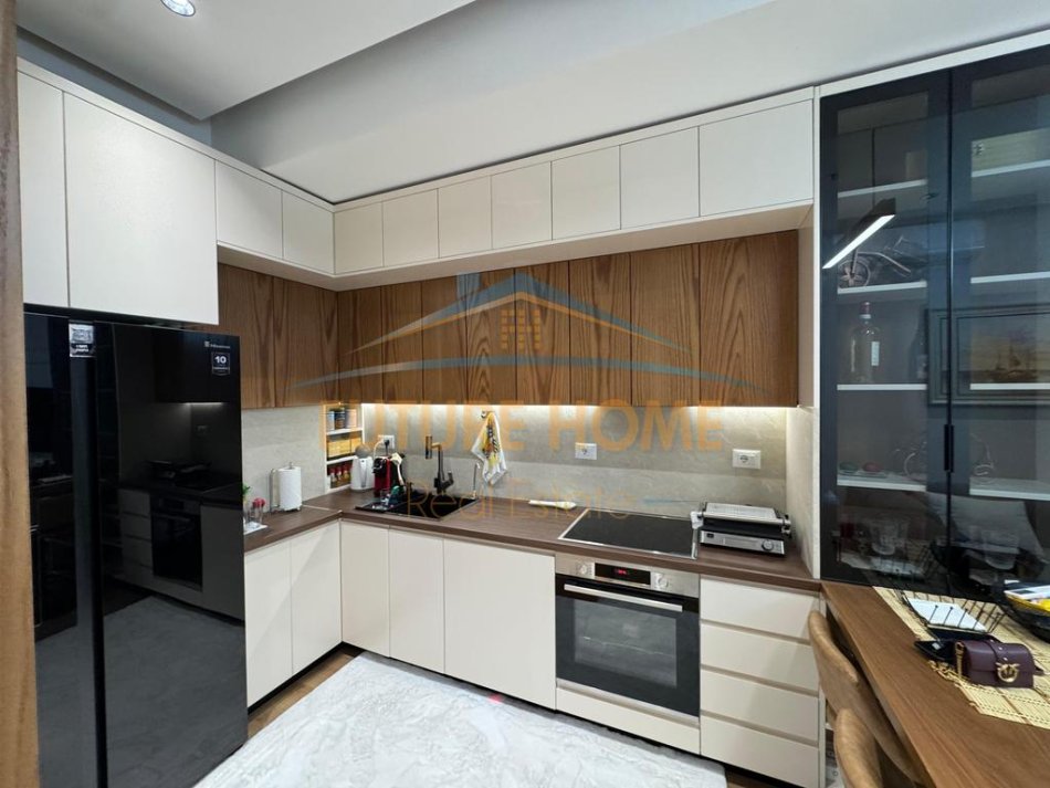 Tirane, shitet apartament 2+1 Kati 5, 86 m² 160.000 € (ALI DEM)   PRO+52873