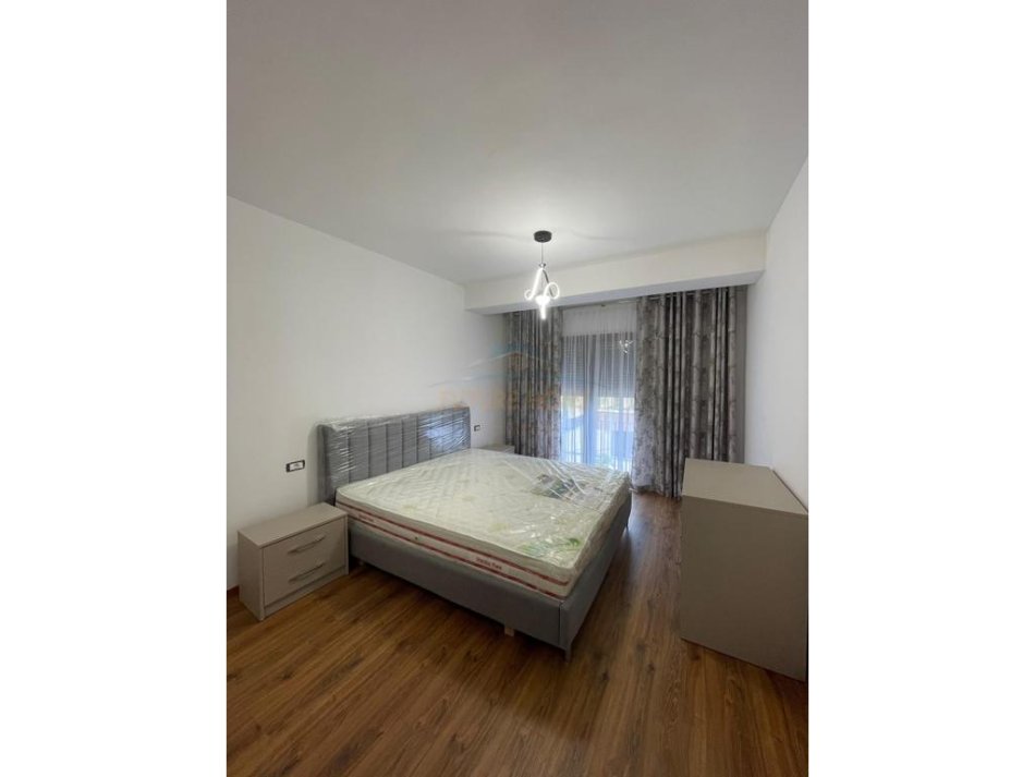 Tirane, jap me qera apartament 1+1 Kati 2, 91 m² 650 € (KODRA E DIELLIT 2)