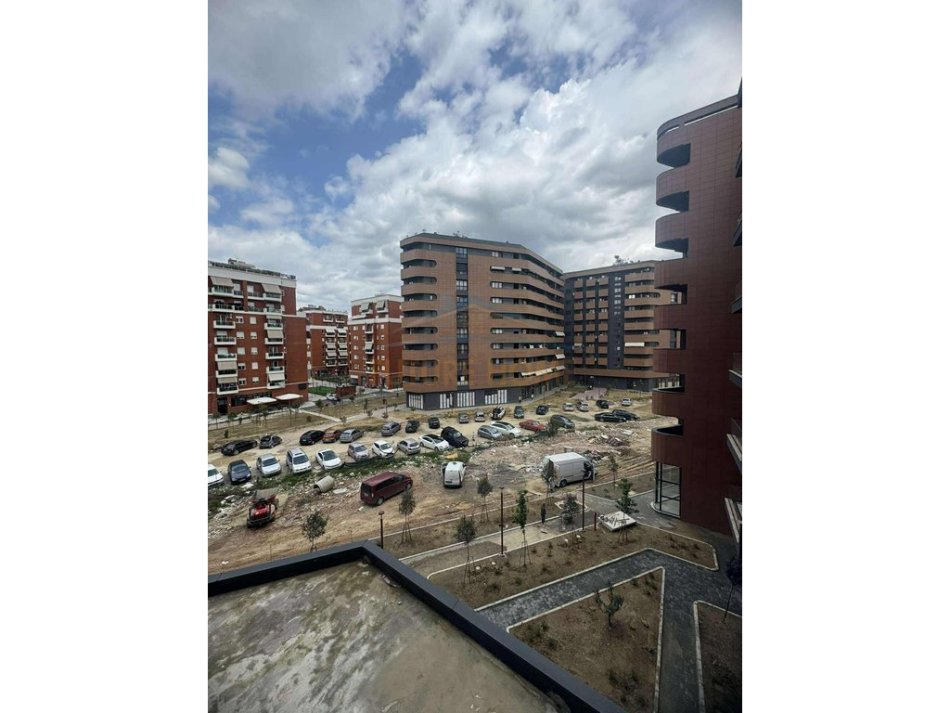 Tirane, jepet me qera apartament 1+1+Ballkon Kati 3, 86 m² 350 € (UNAZA RE , (OASSIS ))    UNA53065