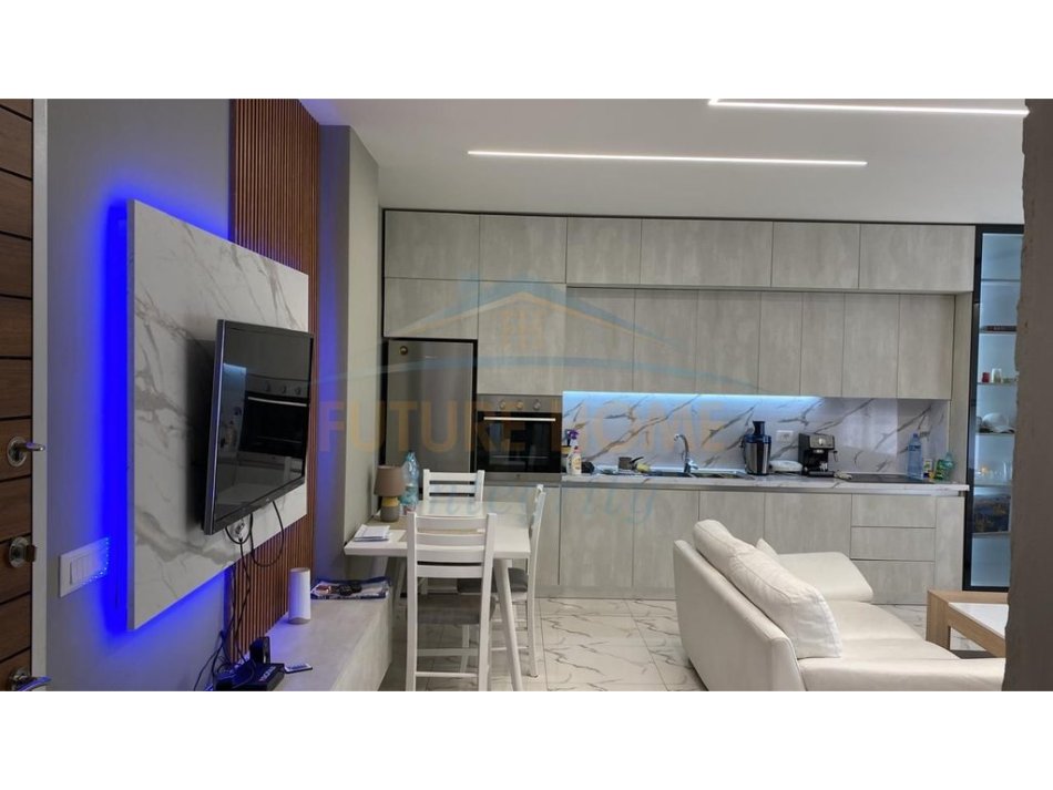 Tirane, jap me qera apartament 1+1 Kati 2, 60 m² 400 € (FRESK)
