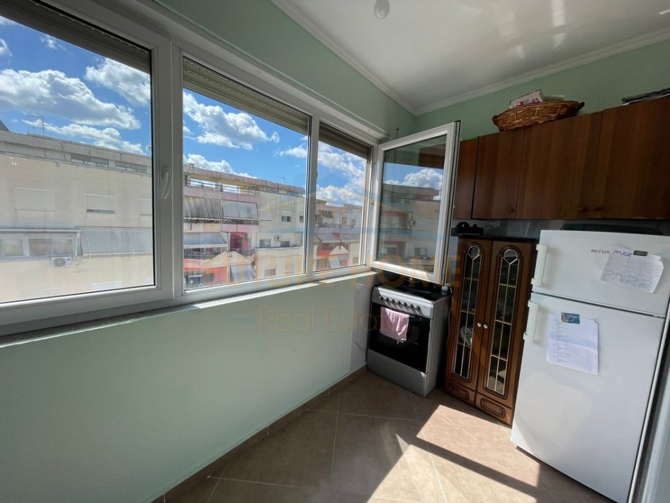 Tirane, shitet apartament 2+1+Ballkon Kati 8, 113 m² 139.998 € 