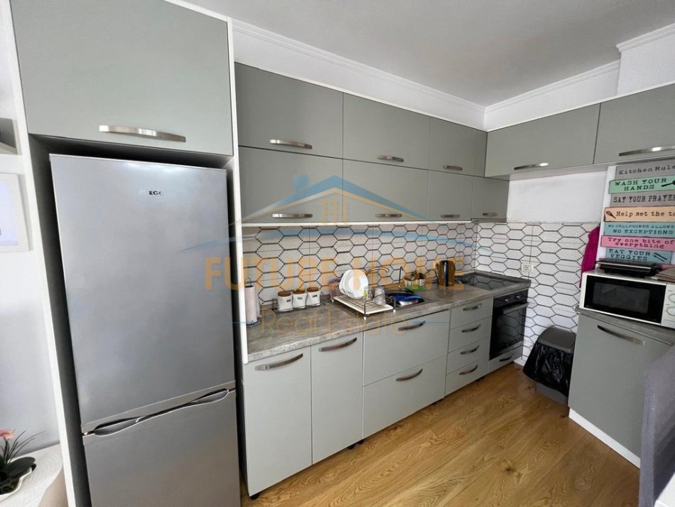 Tirane, shitet apartament 2+1 Kati 6, 89 m² 102.000 € (misto mame)