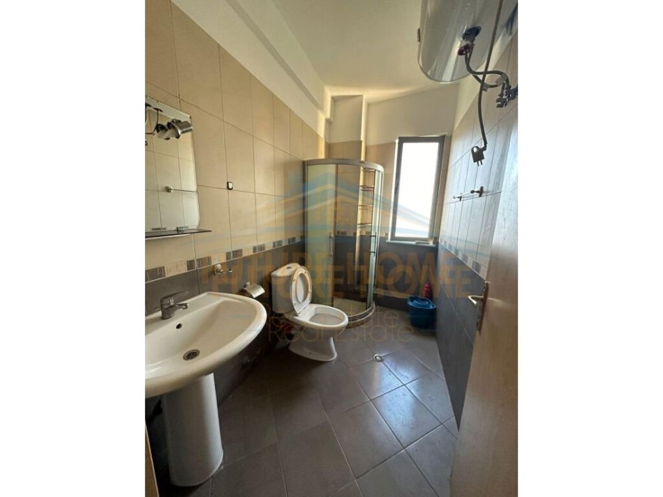 Tirane, jepet me qera apartament 1+1 Kati 3, 70 m² 350 € (ASTIR PRANE RROTONDOS) UNA53113