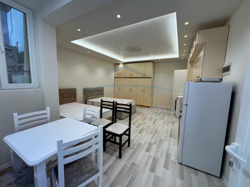 Tirane, jepet me qera garsonier 1+1 Kati 0, 45 m² 400 € (FUSHA AVIACIONIT)  UNA53117