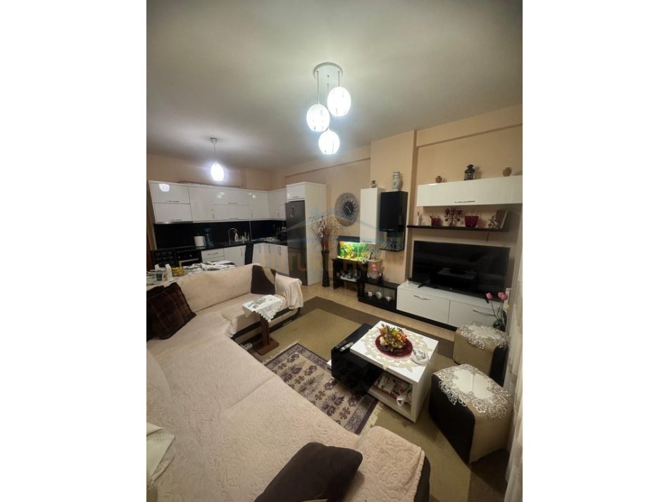 Tirane, shitet apartament 2+1 Kati 2, 87 m² 90.000 € (Misto Mame)