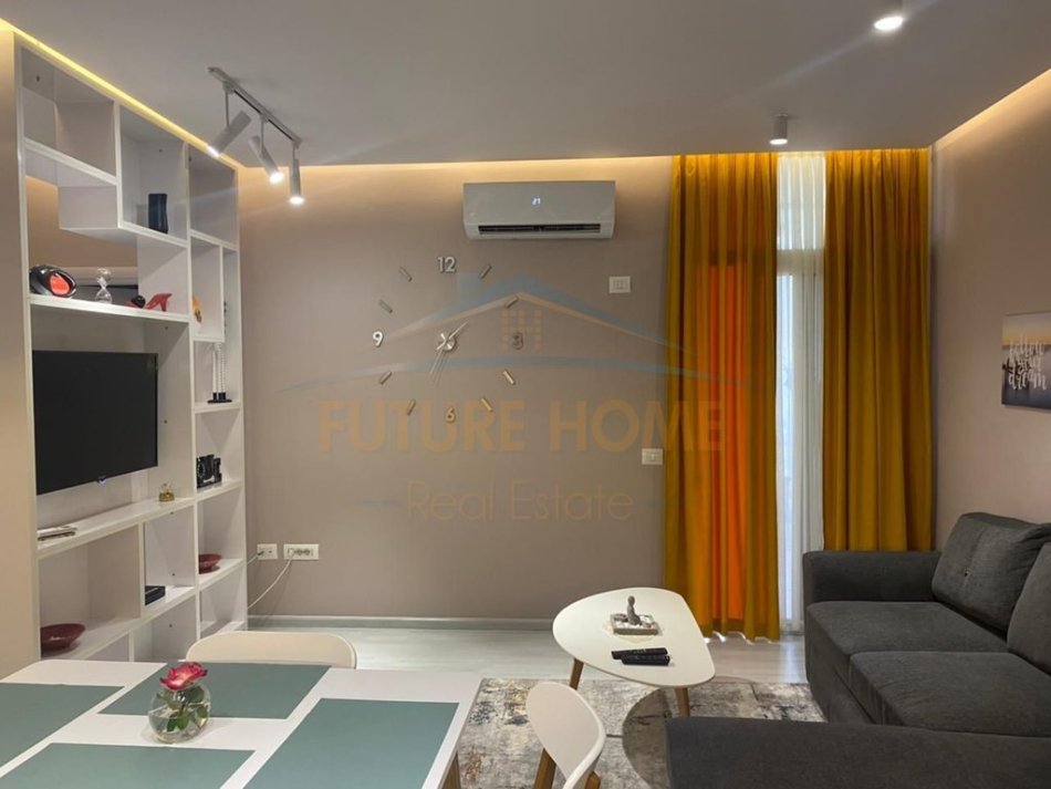 Tirane, jap me qera apartament 1+1 Kati 8, 71 m² 600 € (STACIONI I TRENIT)