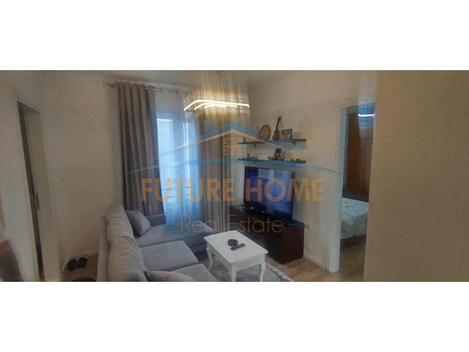 Tirane, jap me qera apartament 2+1 Kati 5, 68 m² 500 € (SELITE)