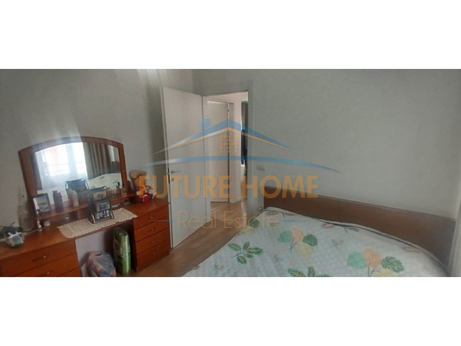 Tirane, jap me qera apartament 2+1 Kati 5, 68 m² 500 € (SELITE)