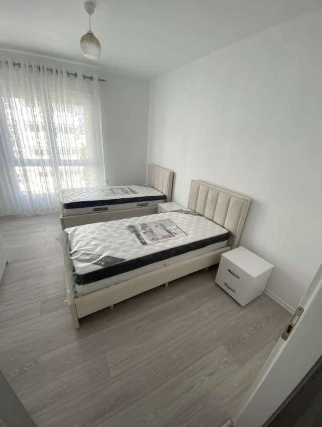 Tirane, jepet me qera apartament 2+1+Post Parkimi Kati 6, 90 m² 500 Euro (Rruga 5 Maj)