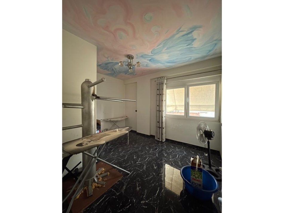 Tirane, shitet apartament 2+1+Ballkon Kati 3, 101 m² 165.000 € (Kodra e Diellit)