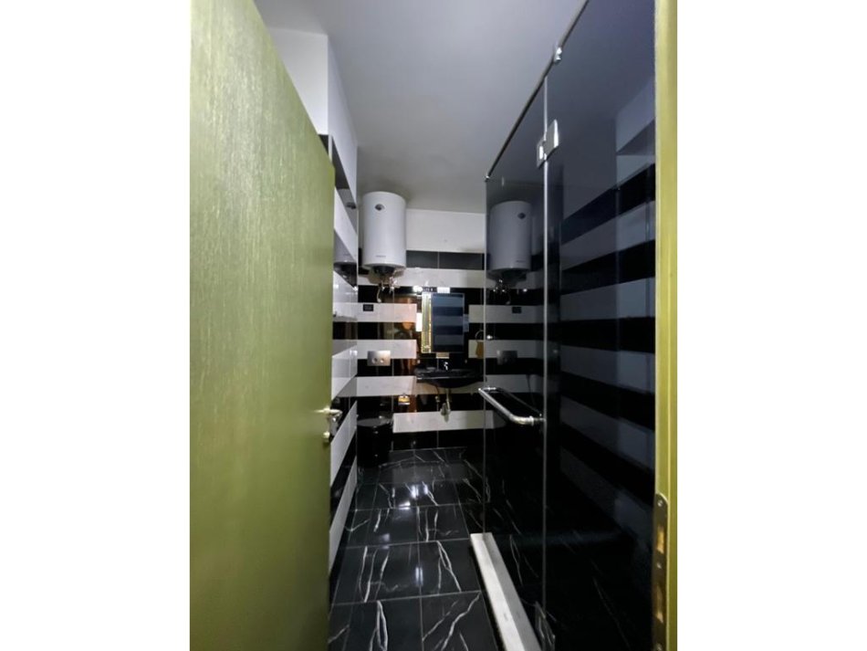 Tirane, shitet apartament 2+1 Kati 3, 101 m² 165.000 € (Rruga Kodra e Diellit)