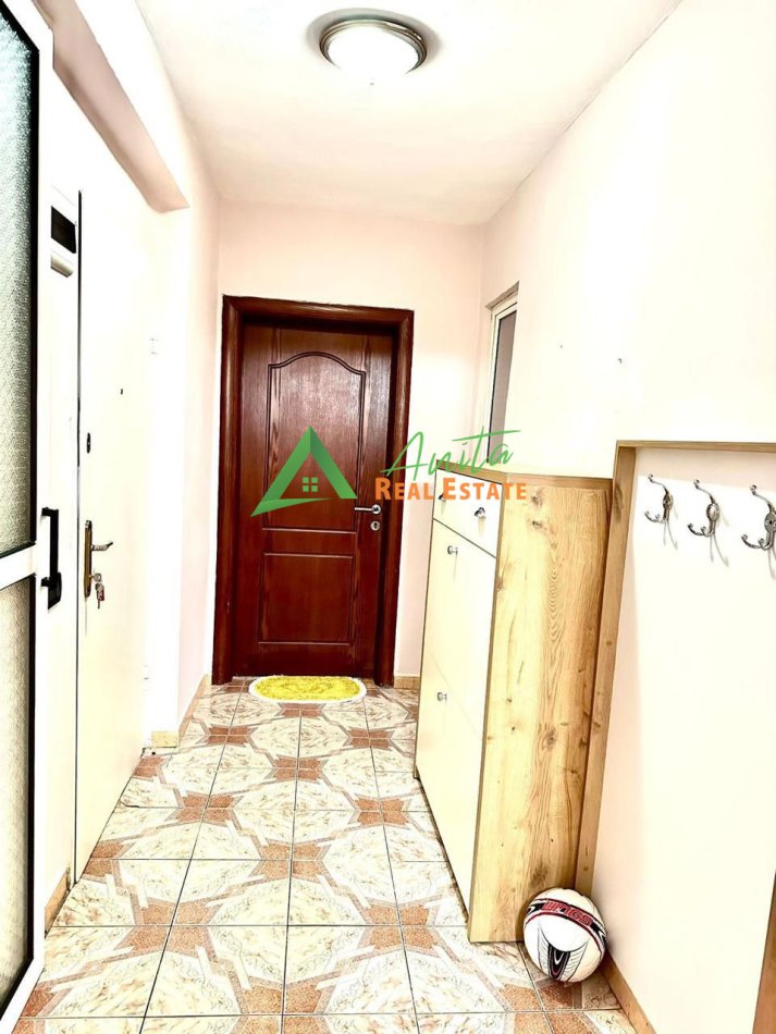 Tirane, jepet me qera apartament 1+1 Kati 4, 55 m² 430 € (Rruga Ferit Xhajko)