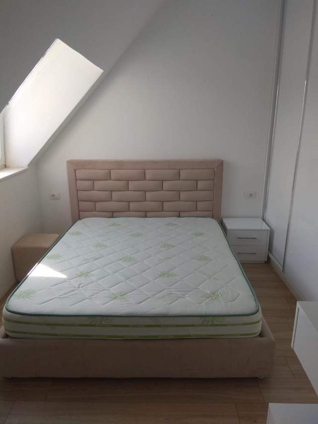 Tirane, jepet me qera apartament 1+1 Kati 3, 50 m² 350 Euro (LIQENI I THATE)