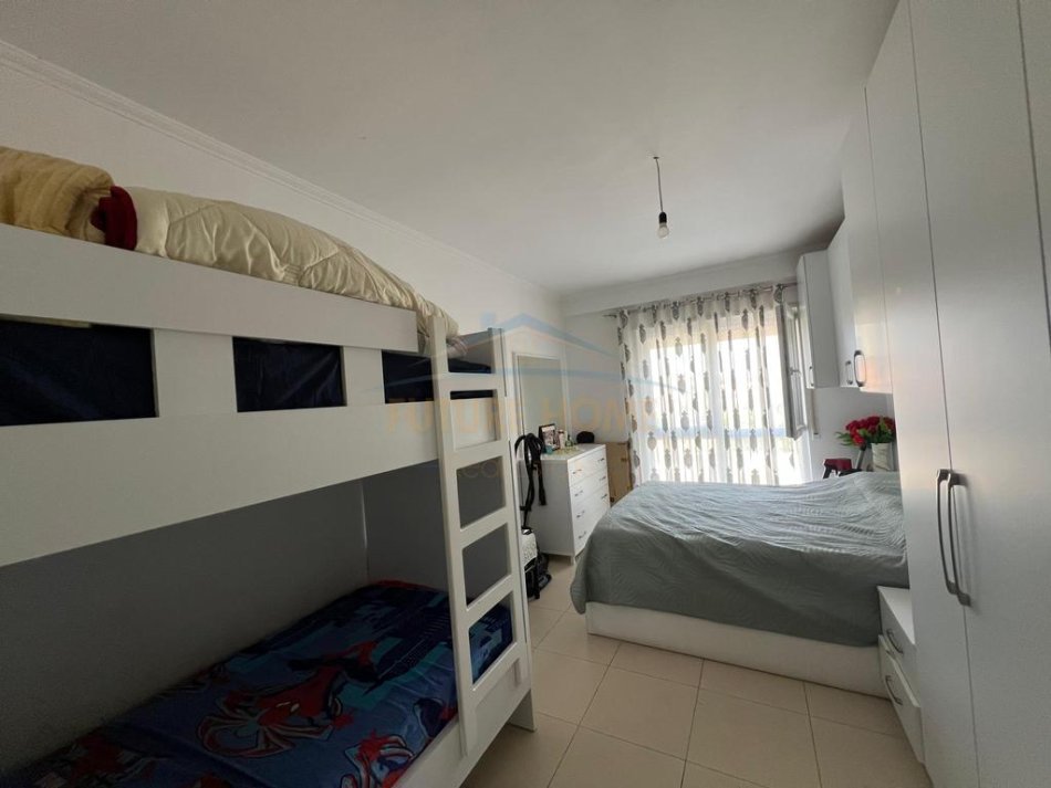 Tirane, shitet apartament 2+1 Kati 2, 96 m² 155.000 € 