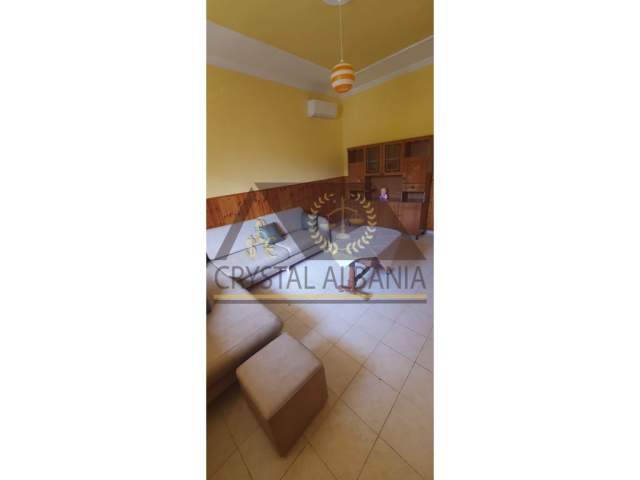 Tirane, jap me qera shtepi 2 Katshe Kati 1, 130 m² 500 Euro