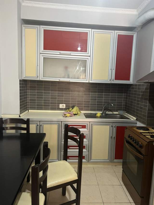 Tirane, jepet me qera apartament 2+1+BLK Kati 4, 90 m² 350 Euro (ASTIR RRUGA LONI LIGORI)