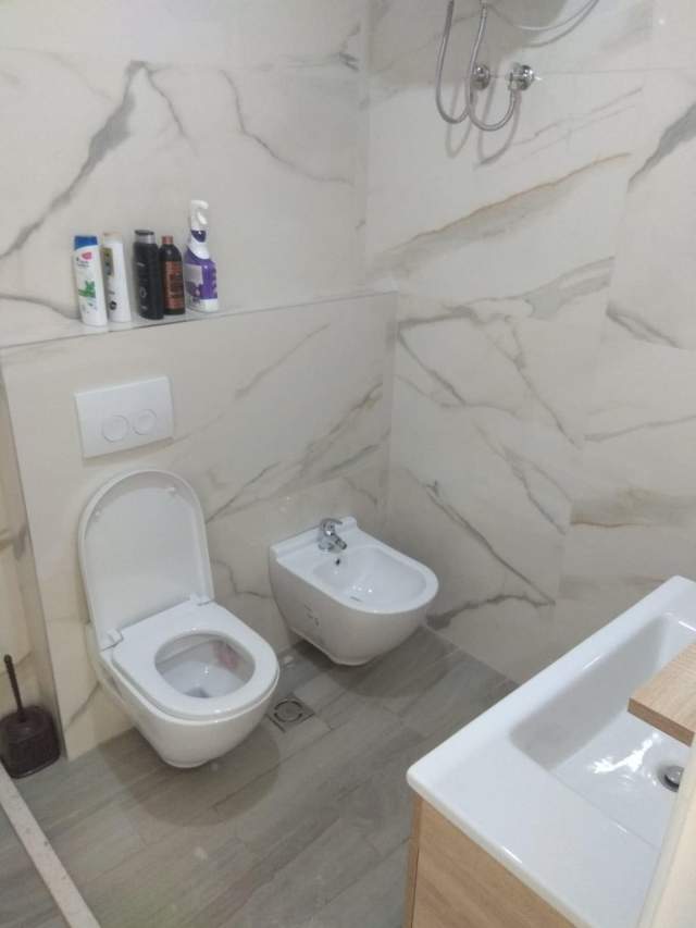 Tirane, jepet me qera apartament 1+1 Kati 3, 50 m² 350 Euro (LIQENI I THATE)