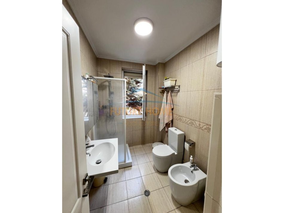 Qera – Apartament 2+1+Post Parkim Kopshti Zoologjik – 1,000 €
