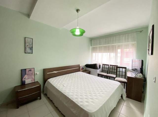 Tirane, shitet apartament 1+1+BLK Kati 4, 63 m² 75.000 Euro (Rruga Tre Deshmoret)