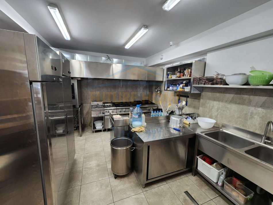 Tirane, jepet me qera bar-resorant Kati 0, 110 m² 1.750 € (Residenca Kodra e Diellit 1)