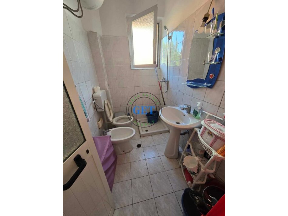 Durres, shitet apartament 1+1+Ballkon Kati 3, 66 m² 65.000 € (Spitali)
