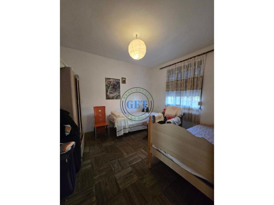 Durres, shitet apartament 1+1+Ballkon Kati 3, 66 m² 65.000 € (Spitali)