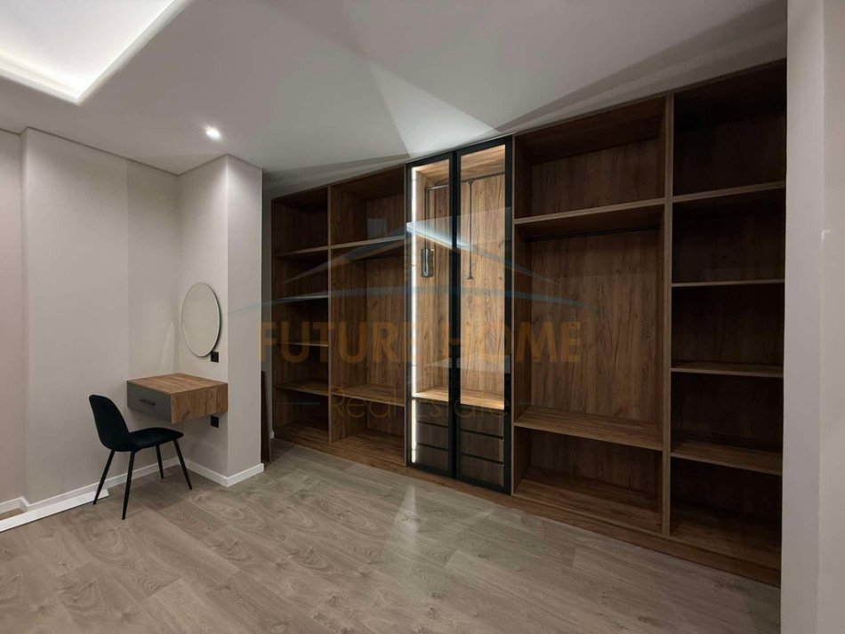 Tirane, shitet apartament 1+1 Kati 0, 57 m² 130.000 € (Liqeni Thate)   UNA53601