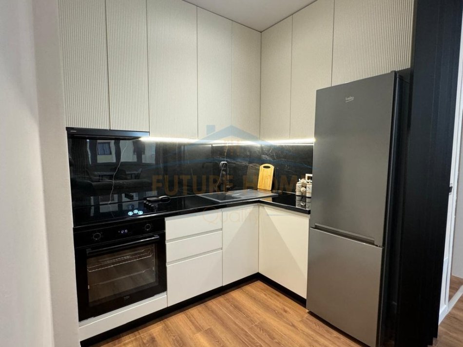 Durres, shitet apartament 1+1+Aneks Kati 8, 54 m² 129.000 € (Plazh Hekurudha)