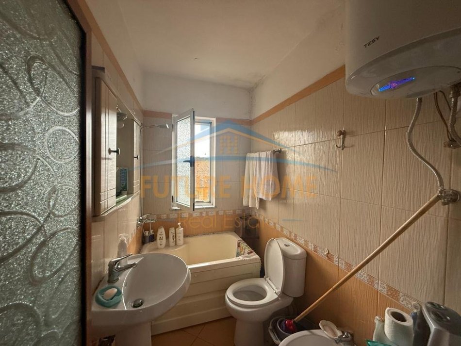 Tirane, shes apartament 2+1 Kati 5, 68 m² (Rruga Mine Peza)