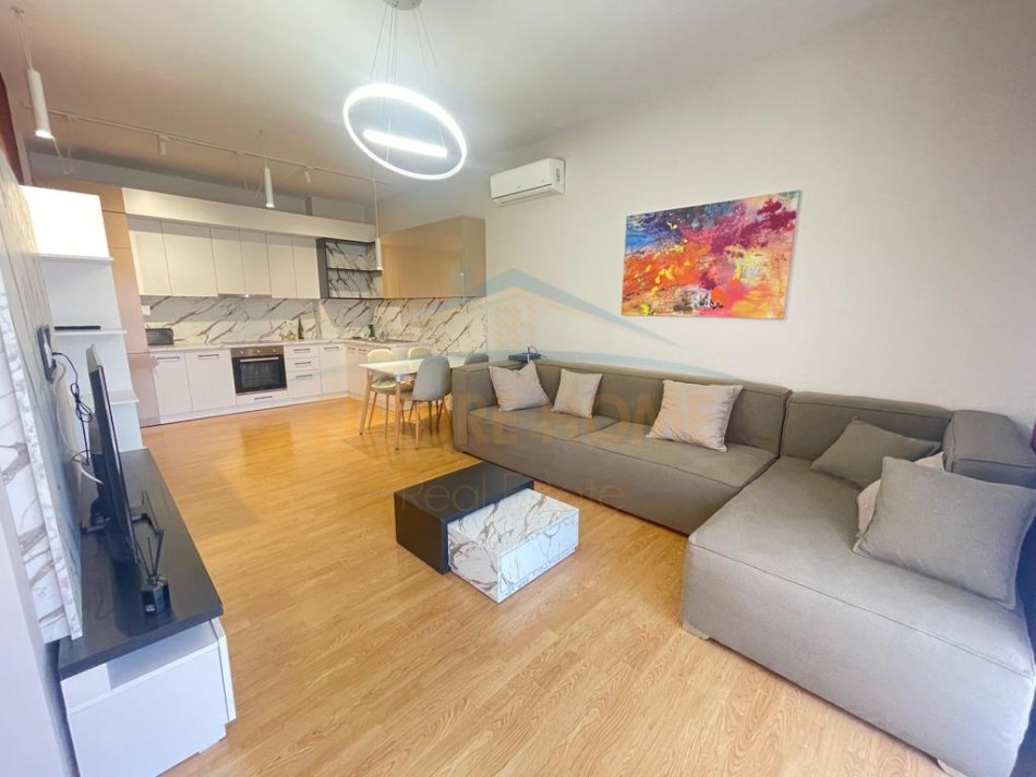 Qera, Apartament 2+1+2, Rruga Kavajës, Tiranë.