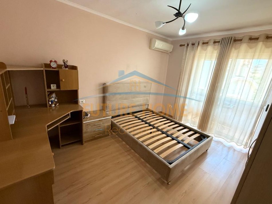 Tirane, shes apartament 1+1 Kati 4, 57 m² (&quot;Irfan Tomini&quot;.)