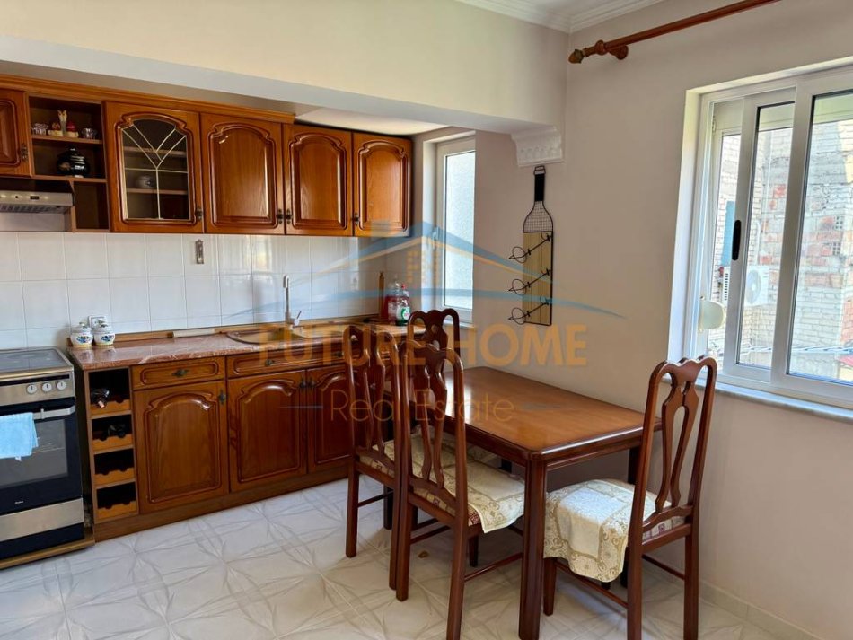 Tirane, shes apartament 1+1 Kati 4, 57 m² (&quot;Irfan Tomini&quot;.)