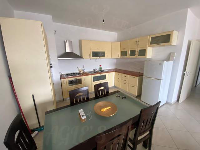 Durres, jepet me qera apartament 1+1+A+BLK Kati 7, 99 m² 300 Euro (Stacioni Trenit Durres)