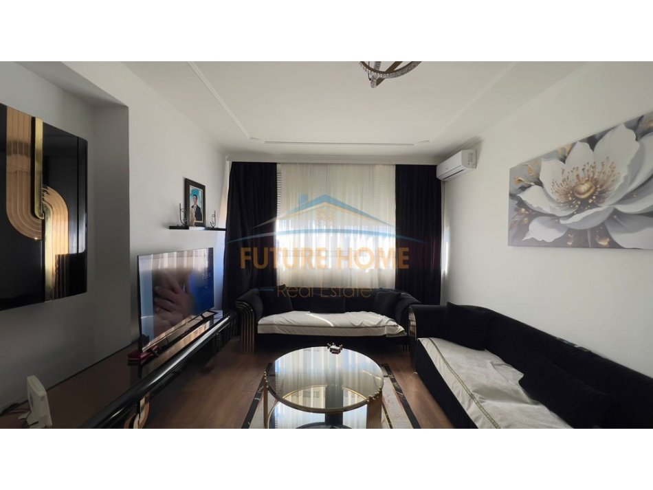 Tirane, shitet apartament 2+1 Kati 10, 89 m² 160.000 € 