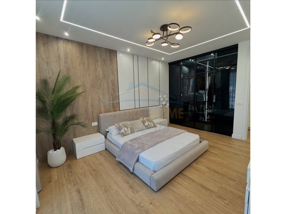Tirane, shitet apartament 3+1 Kati 8, 160 m² 312.000 € 