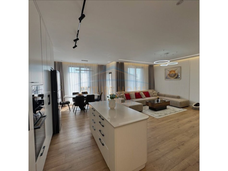 Shitet, Apartament 3+1+2, Rezidenca Erli, Tiranë. AL53690