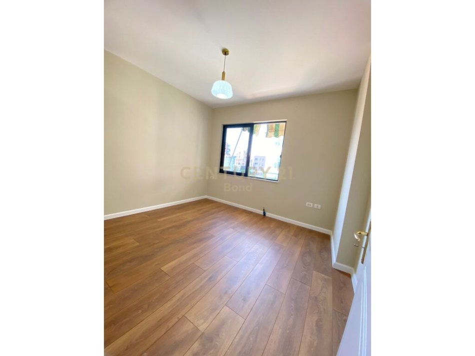 Tirane, shitet 2+1 Kati 5, 91 m² 185.000 € (Pazari i Ri, rruga e Saraceve)