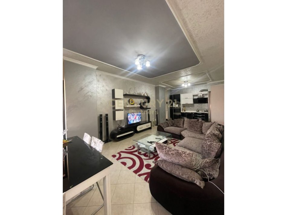 Tirane, shitet 3+1+Ballkon Kati 8, 115 m² 129.000 € (Besim Alla, prane pallateve Cabej)