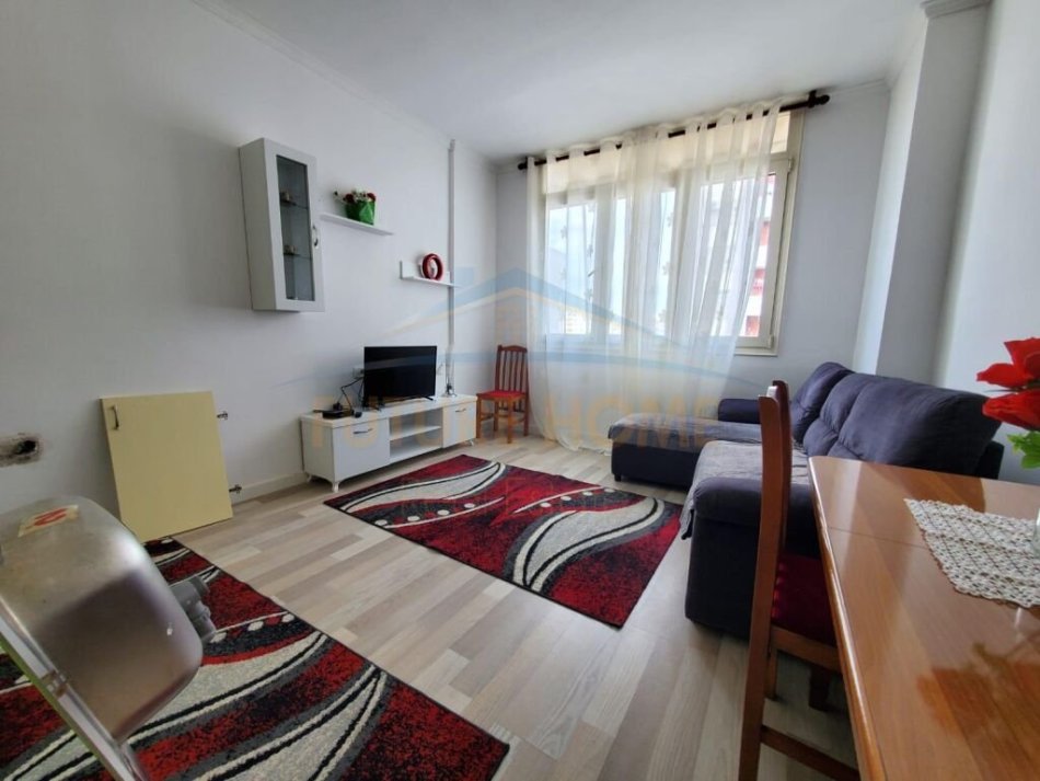 Tirane, shitet 1+1+Ballkon Kati 4, 50 m² 80.000 € 