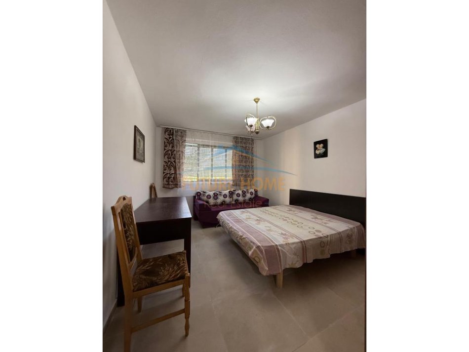Qera – Apartament 3+1 21 Dhjetori – 600 €