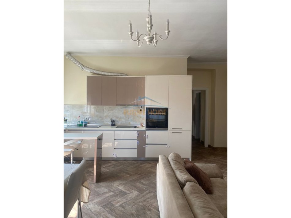 Tirane, shitet apartament 2+1 Kati 5, 112 m² 230.000 € (SQUARE 21)   PLUS54013